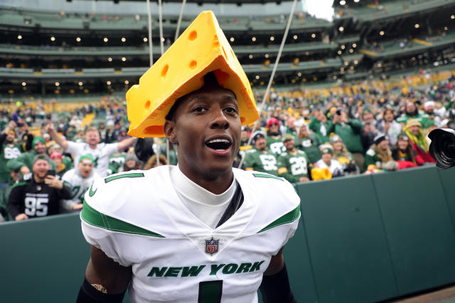 Jets CB Sauce Gardner sacrifices Packers cheesehead to lure Aaron