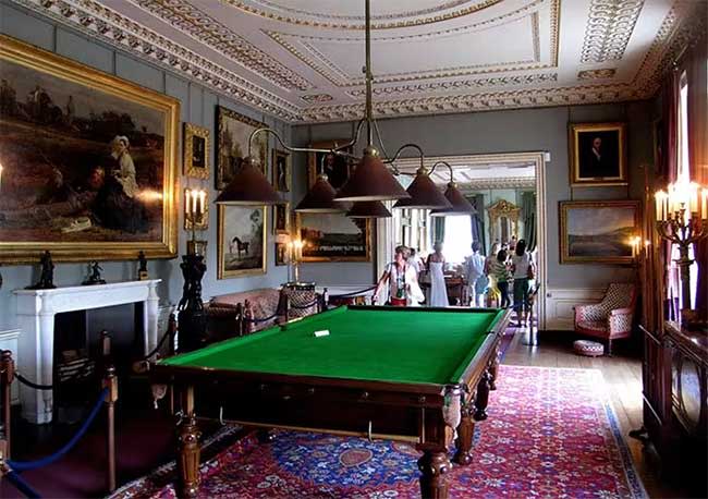 8-Charles-Spencer-Althorp-billiard-room