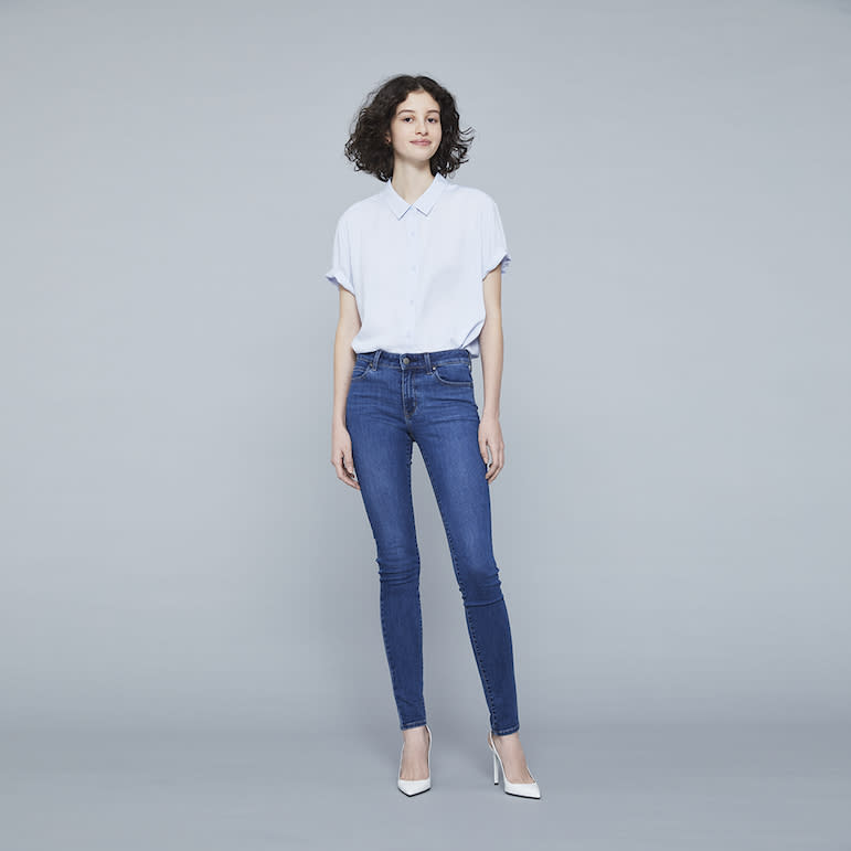 ▲UNIQLO JEANS 特級彈性牛仔褲，首次最低 NT$990。（圖／UNIQLO）