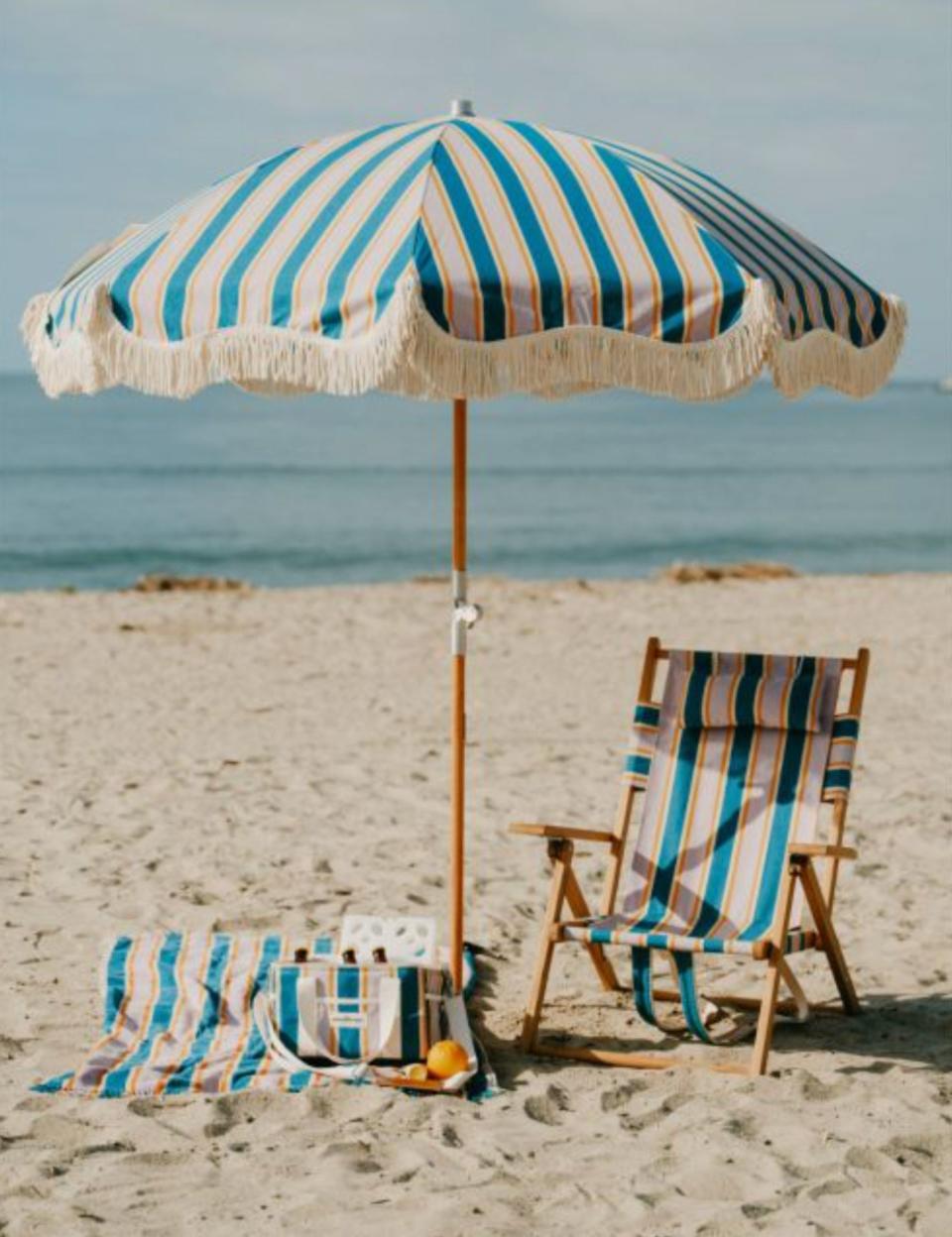 Les plus beaux parasols pour profiter du jardin