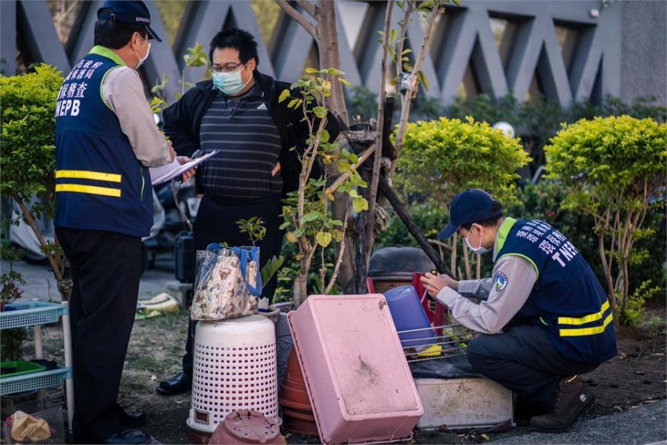 防登革熱蔓延 台南市總動員噴藥阻疫情