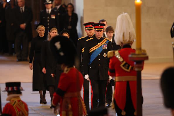 LONDON, ENGLAND - SEPTEMBER 17: Prince William, Prince of Wales, Prince Harry, Duke of Sussex, Princess Eugenie of York, Princess Beatrice of York, Peter Phillips, Zara Tindall, Lady Louise Windsor, James, Viscount Severn arrive to hold a vigil in honour of Queen Elizabeth II at Westminster Hall on September 17, 2022 in London, England. Queen Elizabeth II's grandchildren mount a family vigil over her coffin lying in state in Westminster Hall. Queen Elizabeth II died at Balmoral Castle in Scotland on September 8, 2022, and is succeeded by her eldest son, King Charles III. (Photo by Ian Vogler-WPA Pool/Getty Images)