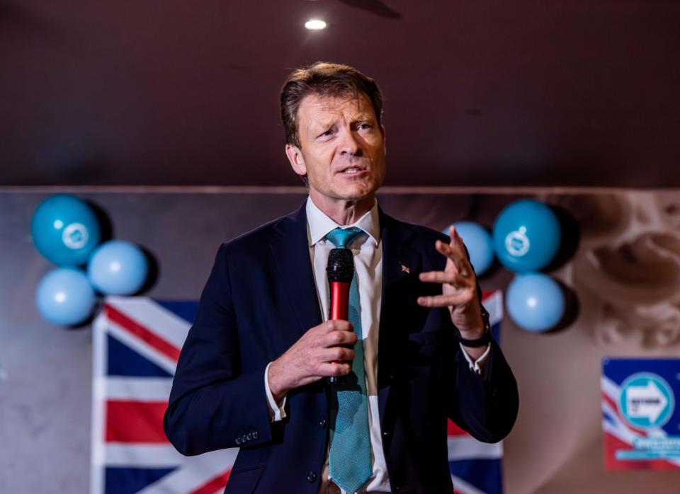 Barnsley, West Yorkshire, UK. 28th May, 2024. Reform UK's leader Richard Tice launches his electoral campaign in one of Reform UK's strongholds today. Picture Credit: ernesto rogata/Alamy Live News