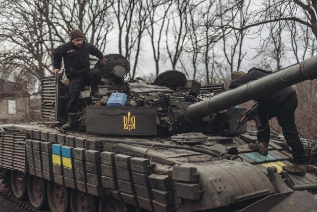 British tanks not upgraded since1998 are in Ukraine to be buried