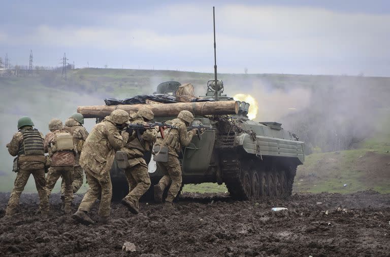 Soldados ucranianos en la región de Donetsk