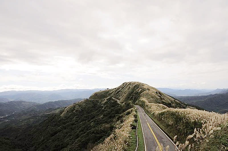 寂寞公路(Photo Credit: Sinchen.Lin@Flickr, License: CC BY 2.0，圖片來源：https://www.flickr.com/photos/24539319@N07/8222896817)