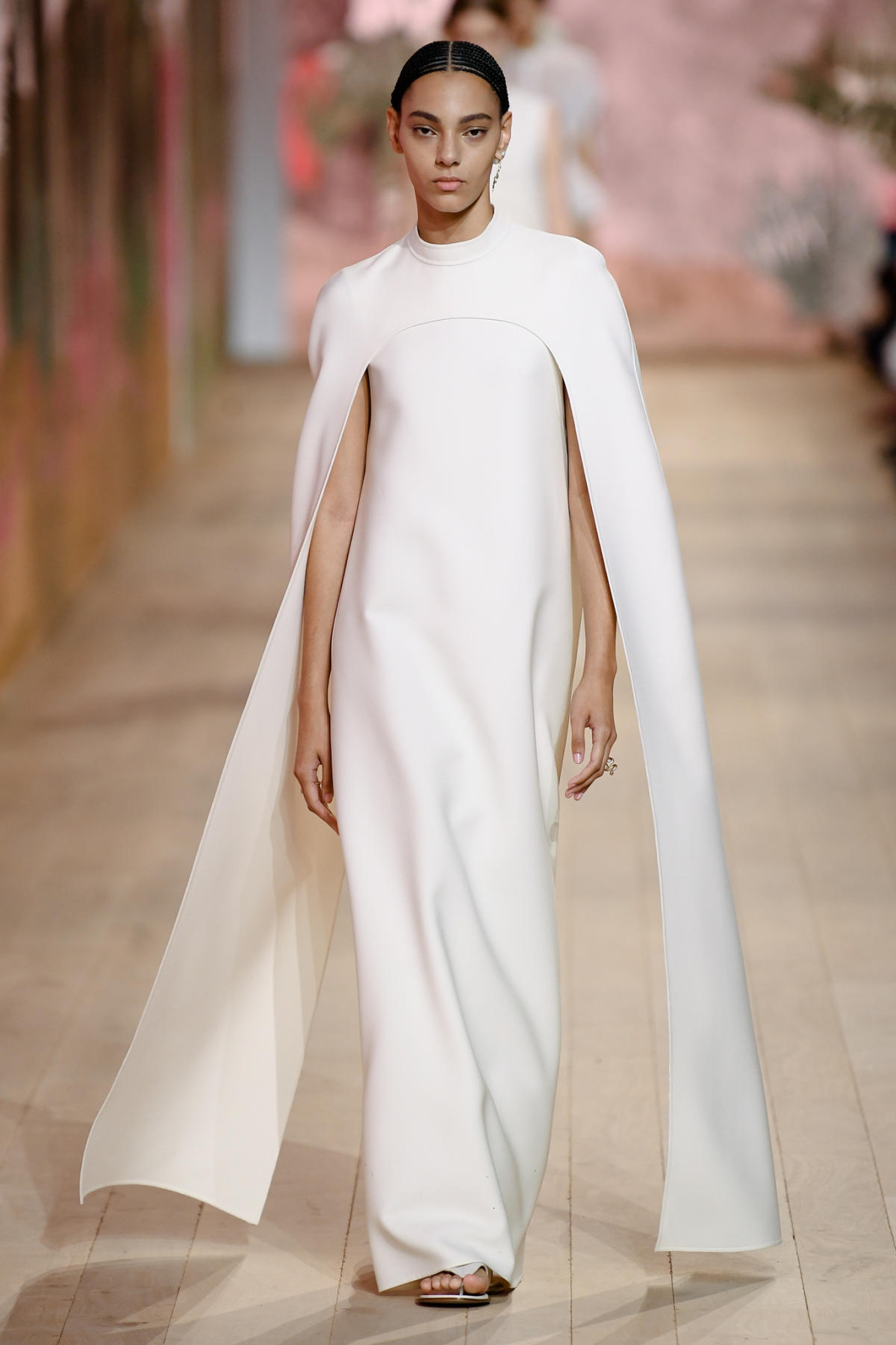 Delphine Arnault  Dior couture dresses, Couture dresses, Wedding