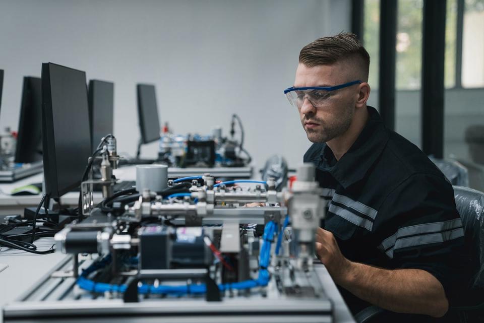 MCCC's Mechatronics Technician is a certificate program that prepares students for entry-level employment in careers as technicians in automation maintenance, mechatronics, research and development, and testing.