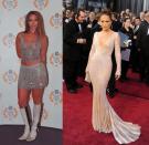 Jennifer Lopez, photographiée en 1999 et 2012 <br> La bombe latine a troqué ses paillettes, ses tenues minimalistes pour un look beaucoup plus glamour et chic. (Getty Images)