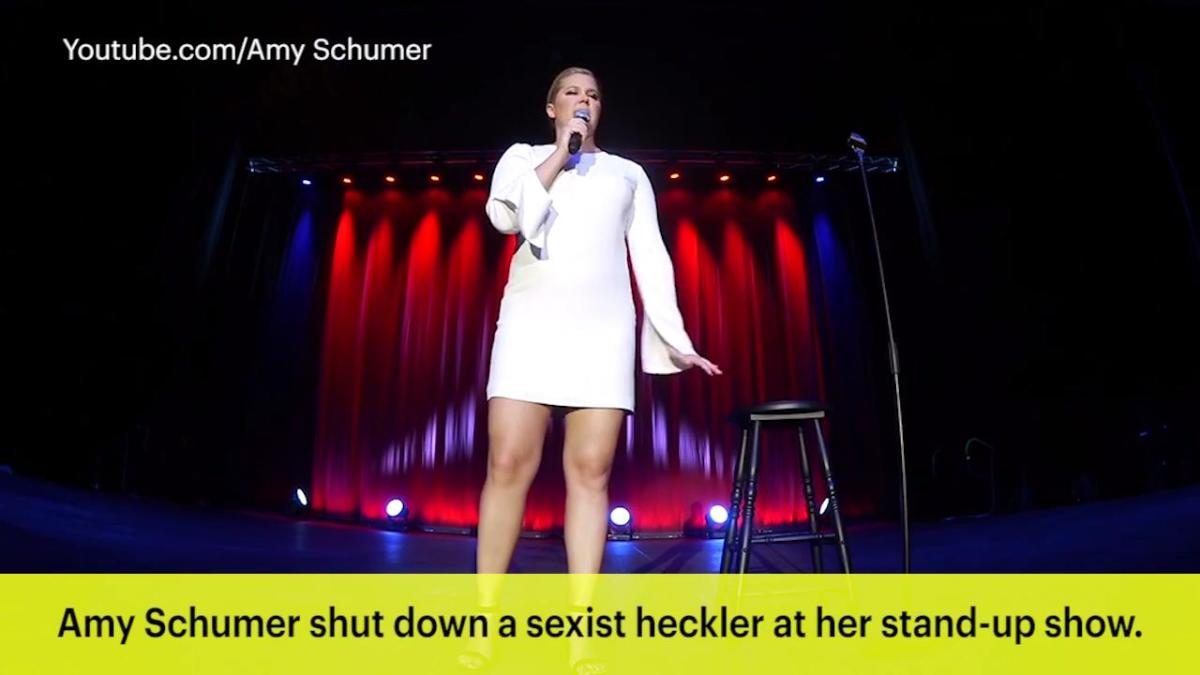 Amy Schumer Shut Down A Sexist Heckler At Her Stand Up Show Watch The Video