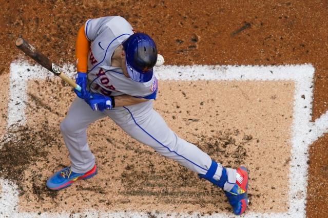 Milwaukee Brewers Mark Canha had an epic bat flip for his go-ahead gra