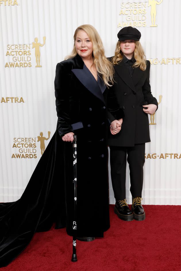 Christina Applegate photographed with her daughter, Sadie, at the red carpet for the 29th Annual Screen Actors Guild Awards on February 26, 2023 in Los Angeles, California. 