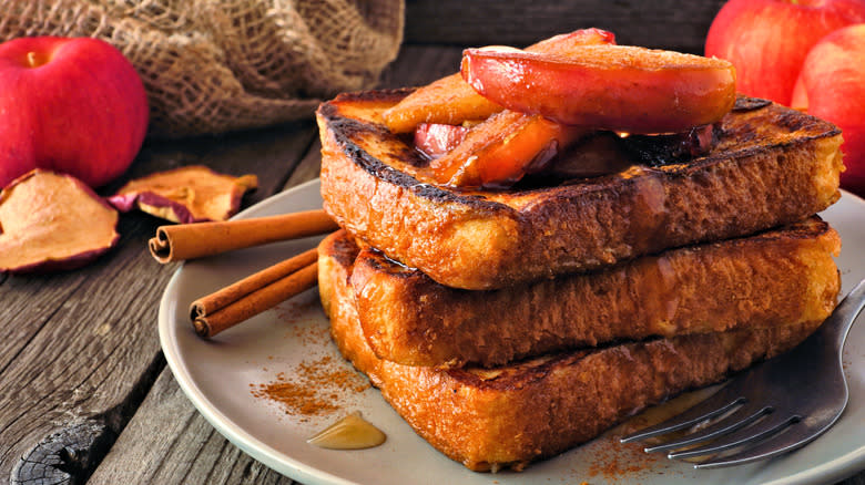 stack of French toast with apple