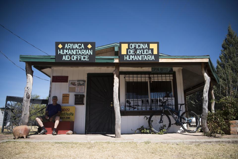 The Arivaca Humanitarian Aid Office in Arivaca, Arizona. People Helping People&nbsp;shares the space with another group. (Photo: Damon Dahlen/HuffPost)