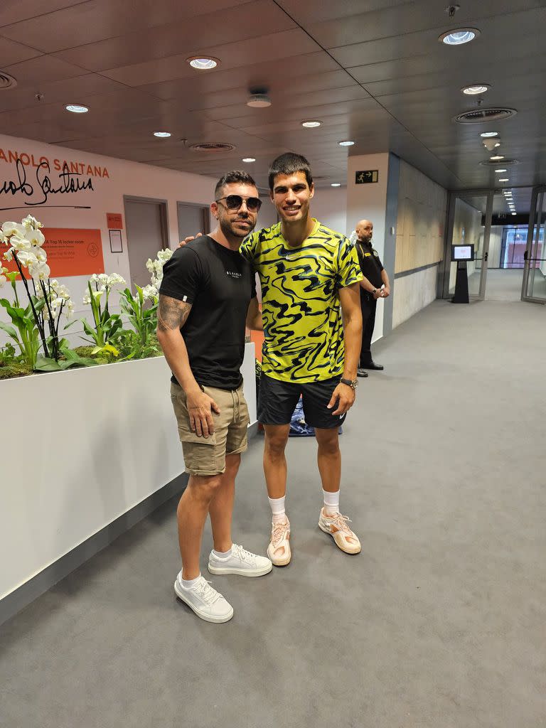DjMariio junto al tenista español Carlos Alcaraz