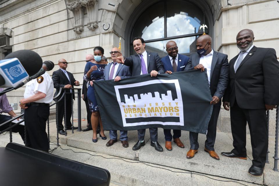 Bail reform’s impact on New Jersey’s urban communities brought together six city mayors to advocate for changes. Gathered Tuesday, June 15, 2021, on the steps of Paterson City Hall were Mayors Dahlia Vertreese of Hillside, Reed Gusciora of Trenton, Andre Sayegh of Paterson, Donald Shaw of Roselle, Ras Baraka of Newark and Adrian Mapp of Plainfield.