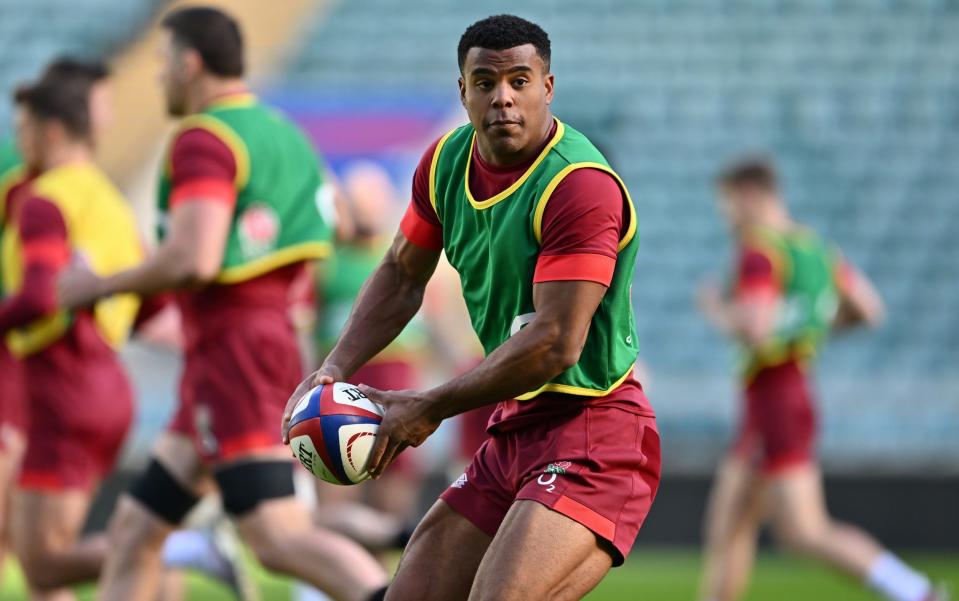 Immanuel Feyi-Waboso training with England