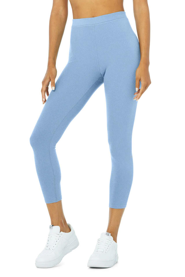 Alo Yoga: Blue Pants now up to −41%