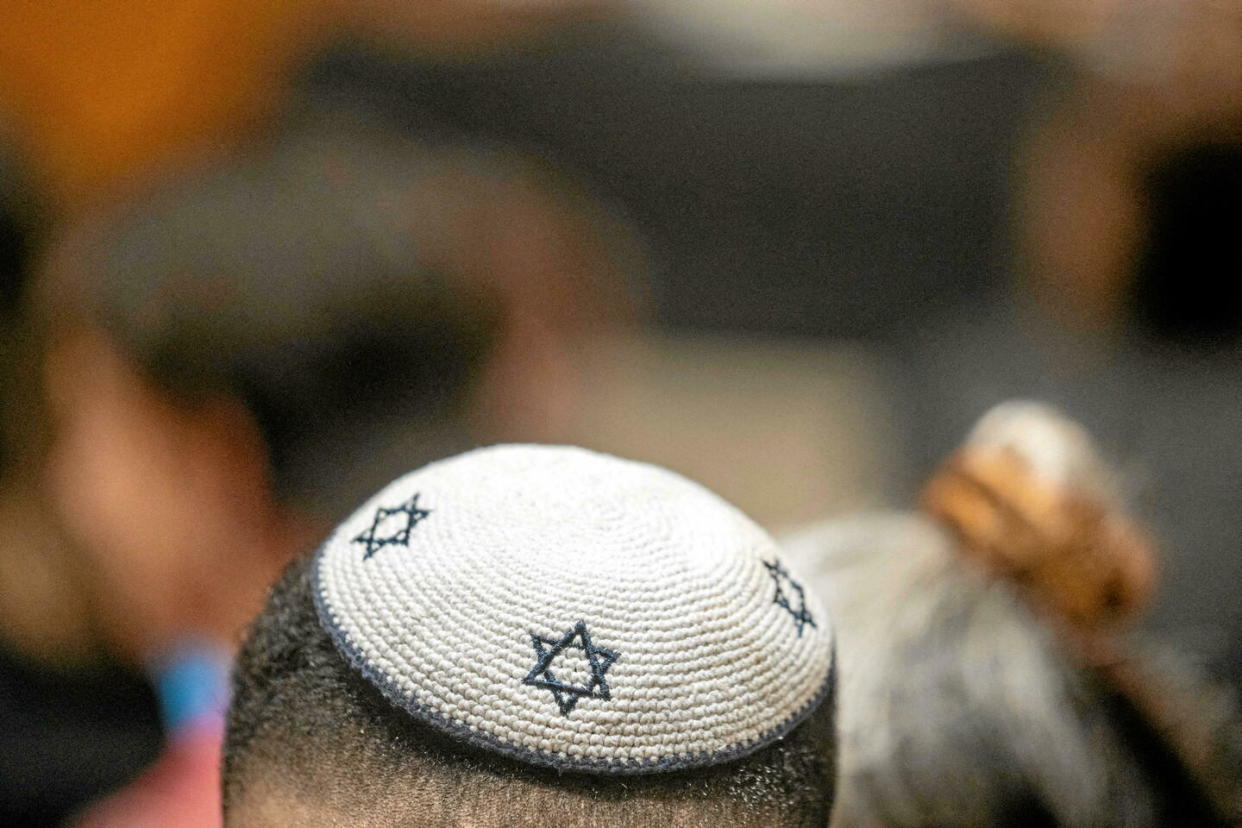 Selon l'enquête, 76 % de l'ensemble de la population française constate désormais « la force de l’antisémitisme en France ». (Photo d'illustration.)  - Credit:DPA / DPA/ABACA