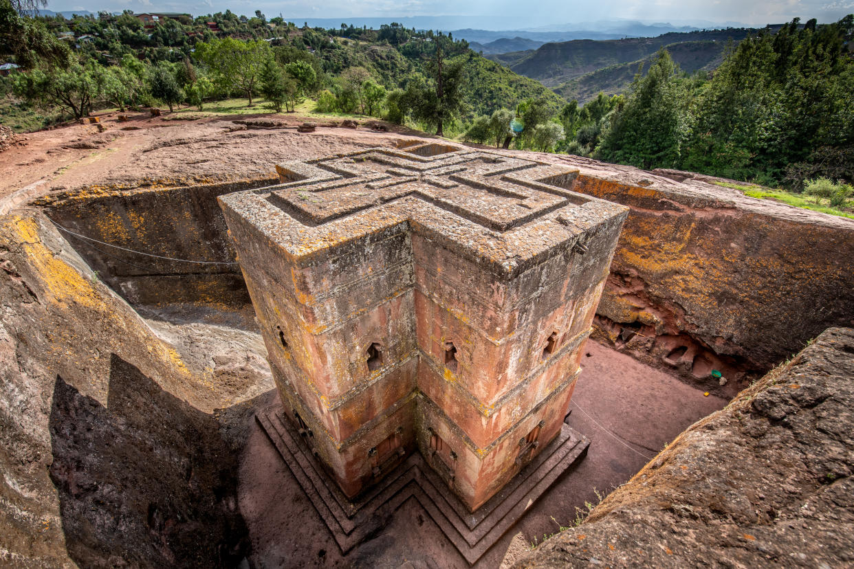 La iglesia de Biet Ghiorgis, en Lalibela, Etiopía, vista desde arriba. Foto: Getty Creative