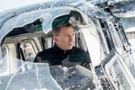 Wer "Skyfall" mochte, der wird auch "Spectre" (2015) schätzen. Regisseur Sam Mendes sorgte auch diesmal für eine perfekte Mixtur aus Moderne und Tradition. Nach einer spektakulären Eröffnungsszene wird 007 (Daniel Craig) der Weg hinter die Kulissen einer legendären Verbrecherorganisation geöffnet: Spectre. Angeführt wird die Terror-Gesellschaft, auf die Bond hier schon zum siebten Mal trifft, von Franz Oberhauser (Christoph Waltz). (Bild: 2015 DANJAQ, LLC, MGM Studios INC & Columbia Pictures)