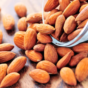 <div class="caption-credit"> Photo by: ISTOCK</div><p> <b>Sleep Soundly: Almonds</b> </p> <p> Just a handful of these and you'll be dozing off in no time. Pasquella says almonds contain tryptophan and magnesium, which both help to naturally reduce muscle and nerve function while also steadying your heart rhythm. <br> </p> <br> <p> <b>Read More: <a rel="nofollow noopener" href="http://www.realbeauty.com/health/diet/foods-that-make-you-feel-full#slide-1?link=rel&dom=yah_life&src=syn&con=blog_bea&mag=bea" target="_blank" data-ylk="slk:Foods that Fill You Up, and the Ones That Make You Hungry;elm:context_link;itc:0;sec:content-canvas" class="link ">Foods that Fill You Up, and the Ones That Make You Hungry</a></b> </p> <p> <b>Read More: <a rel="nofollow noopener" href="http://www.realbeauty.com/health/diet/healthy-heart-foods#slide-1?link=rel&dom=yah_life&src=syn&con=blog_bea&mag=bea" target="_blank" data-ylk="slk:11 Foods to Munch on for a Healthy Heart;elm:context_link;itc:0;sec:content-canvas" class="link ">11 Foods to Munch on for a Healthy Heart</a></b> </p>