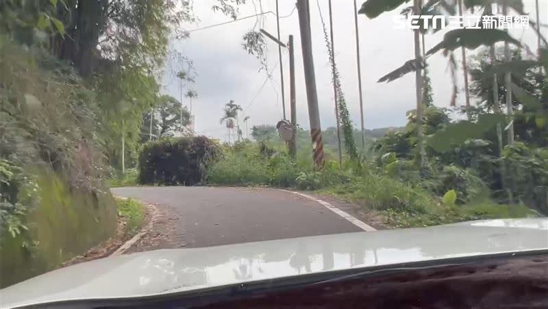 梁見後一家九口在阿里山山腳下的嘉義獅埜村，過著艱苦的生活。（圖／記者林昱孜攝影）