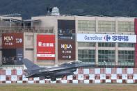 A F-16V lands at the air base in Hualien