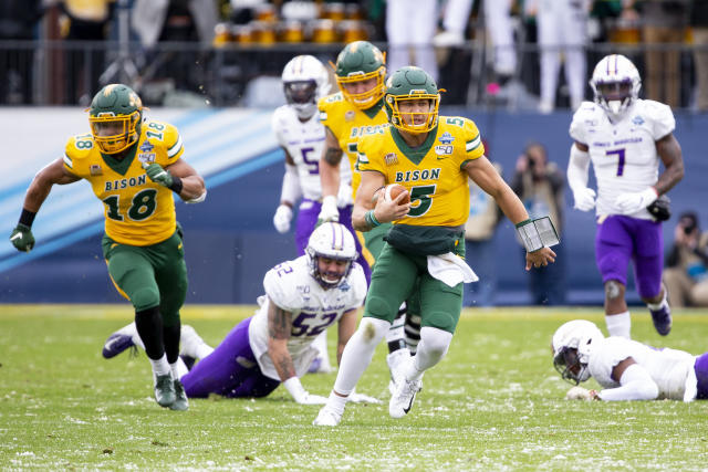 North Dakota State Bison QB Trey Lance throws for 30 NFL teams at pro day -  ESPN