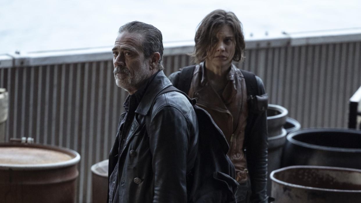  Negan and Maggie outdoors in The Walking Dead: Dead City 