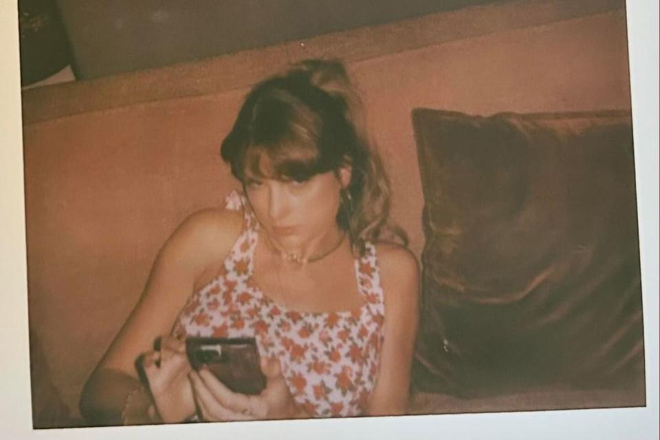 Jack Antonoff Posts Behind-the-Scenes of Taylor Swift Recording “TTPD”: 'I Adore This Album'