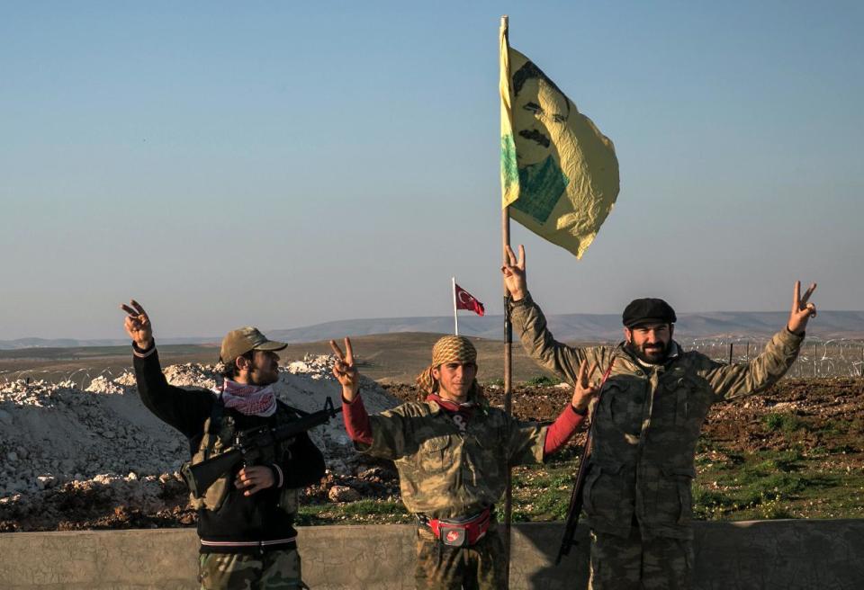 ¿Quién pondrá de acuerdo a las disímiles facciones y países enfrentados en Siria? (Foto AP/Mursel Coban, Depo Photos, archivo)