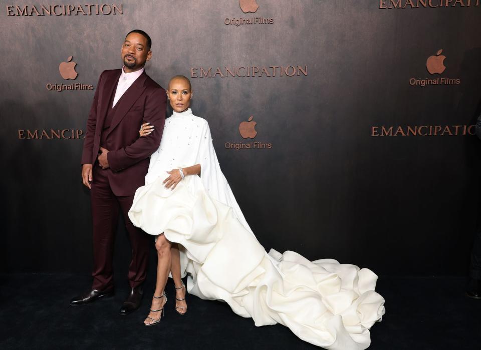 los angeles, california   november 30 l r will smith and jada pinkett smith attend apple original films' 