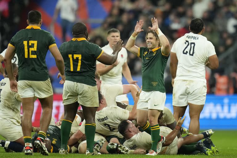 El contraste del deporte: felicidad sudafricana, decepción inglesa