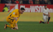 Soccer Football - Spanish King's Cup - Quarter Final Second Leg - Sevilla vs Atletico Madrid - Ramon Sanchez Pizjuan, Seville, Spain - January 23, 2018 Atletico Madrid's Fernando Torres reacts REUTERS/Jon Nazca