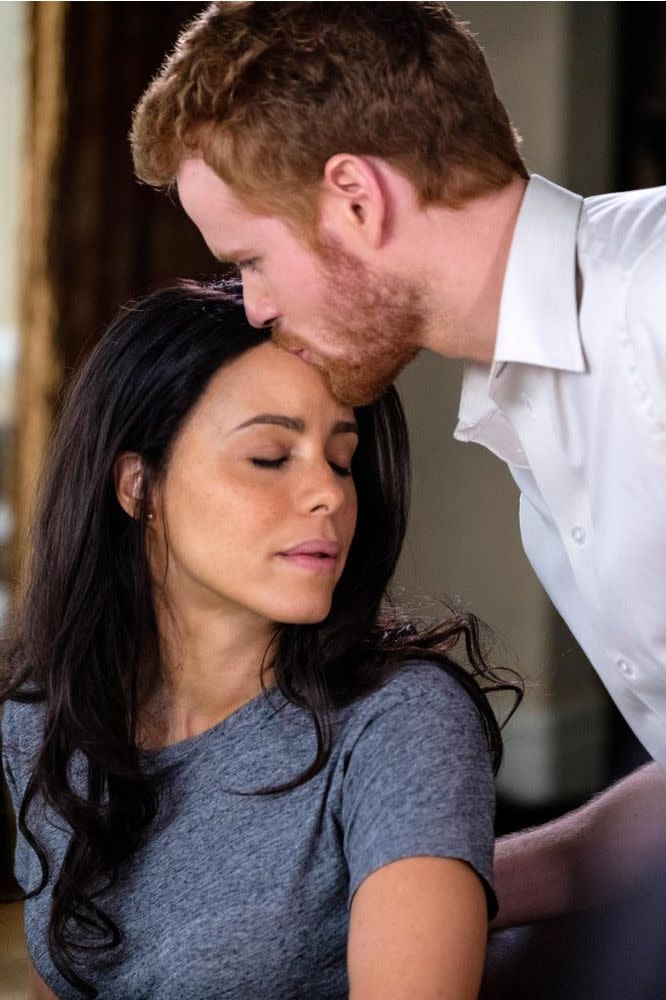 Parisa Fitz-Henley and Murray Fraser in <em>Harry & Meghan: A Royal Romance</em>