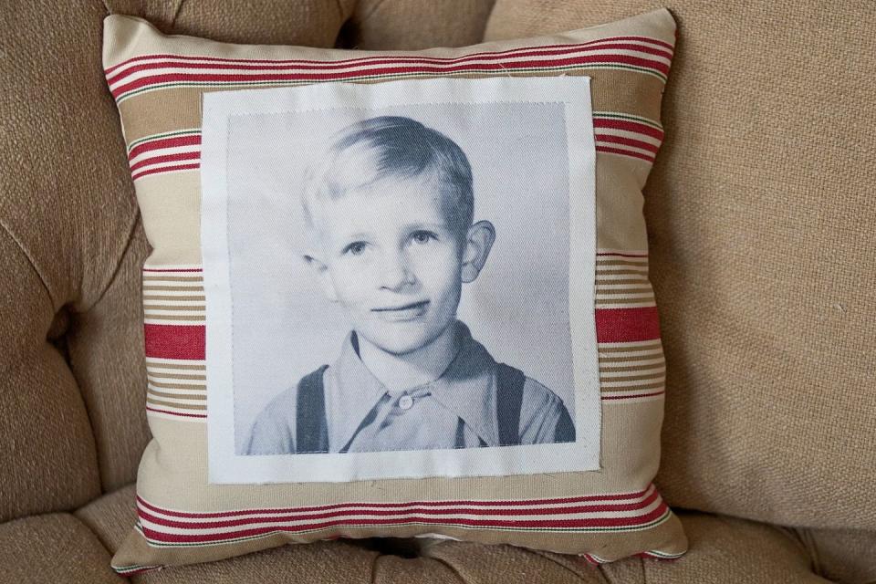 diy fathers day gifts vintage photo pillow