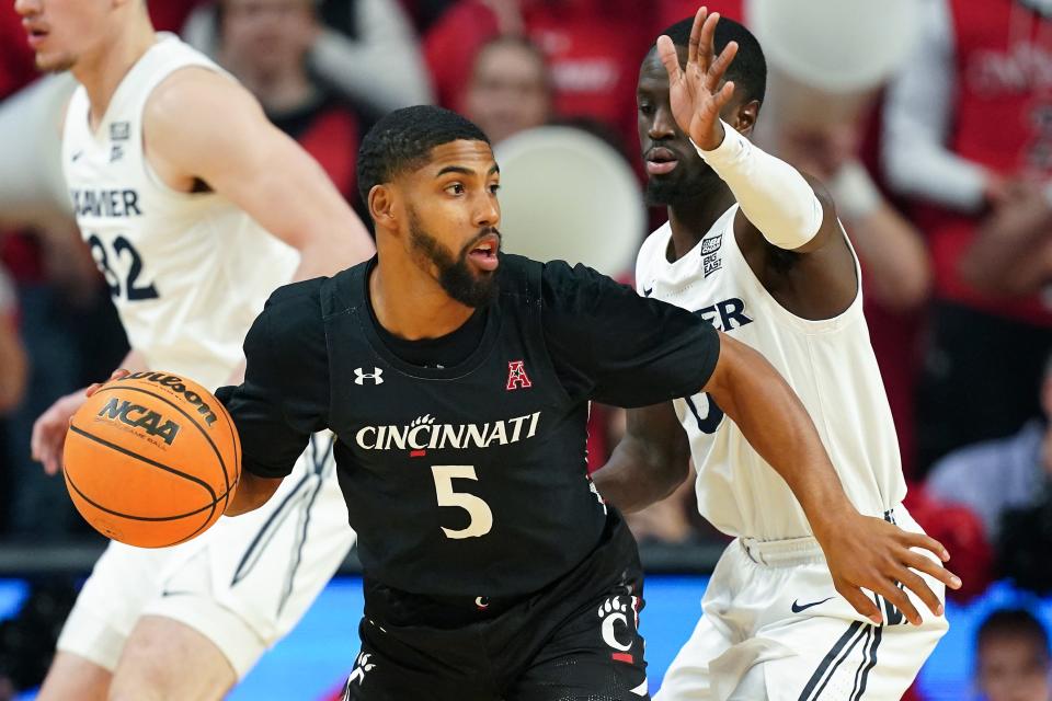 Cincinnati Bearcats guard David DeJulius (5) scored 17 of his game-high 22 points Saturday against Xavier in the second half.