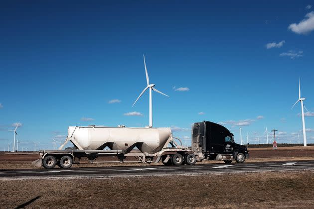 Wind turbines generate power in Colorado City, Texas. (Photo: Spencer Platt via Getty Images)