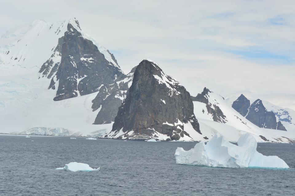 Glaciers in antarctica