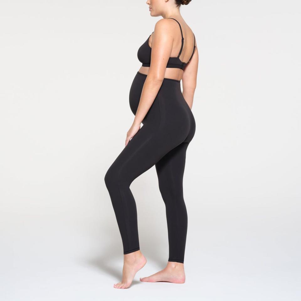 <p><a href="https://go.redirectingat.com?id=74968X1596630&url=https%3A%2F%2Fskims.com%2Fproducts%2Ffits-everybody-maternity-high-waisted-legging-onyx&sref=https%3A%2F%2Fwww.cosmopolitan.com%2Flifestyle%2Fg60469283%2Fbest-gifts-for-new-moms%2F" rel="nofollow noopener" target="_blank" data-ylk="slk:Shop Now;elm:context_link;itc:0;sec:content-canvas" class="link ">Shop Now</a></p><p>Maternity High-Waisted Leggings</p><p>skims.com</p><p>$66.00</p>