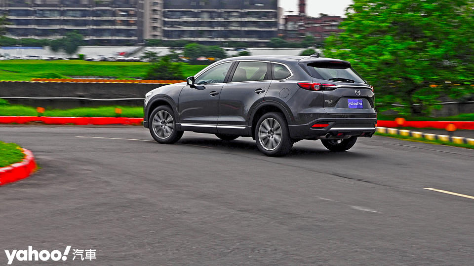 2021 Mazda CX-9 AWD旗艦進化型試駕！7人座休旅也能操控得挺有一回事！