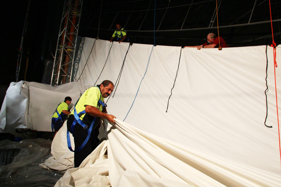 World's Largest Cinema Screen Installed In Darling Harbour