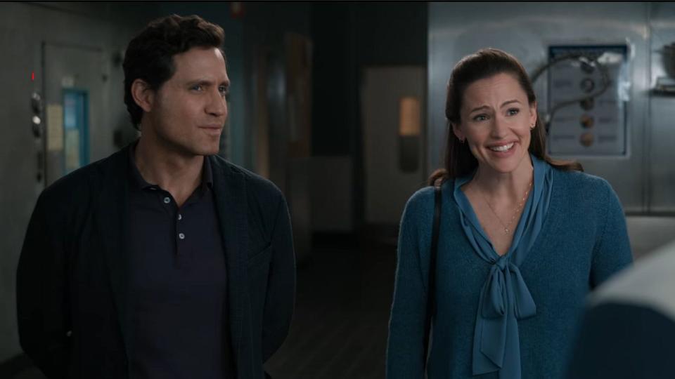 Jennifer Garner and Edgar Ramirez in Yes Day