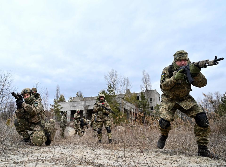 The Ukrainian Territorial Defence Forces, the military reserve of the Ukrainian Armed Forces, take part in a military drill outside Kyiv on February 19, 2022.