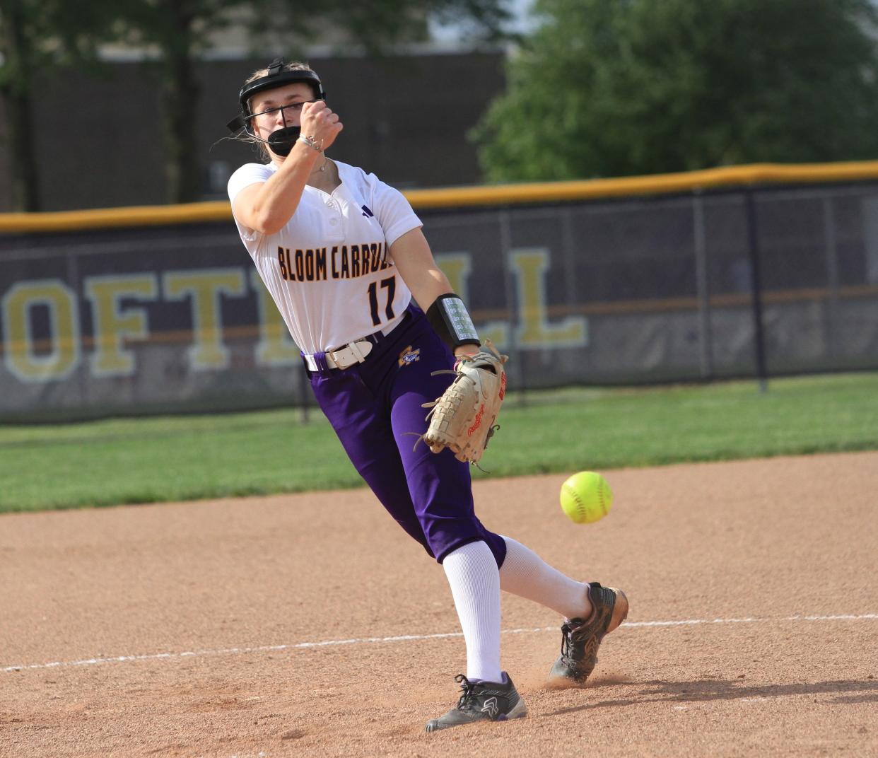 Bloom-Carroll's Maddi Walters pitches against Lakewood on Monday.