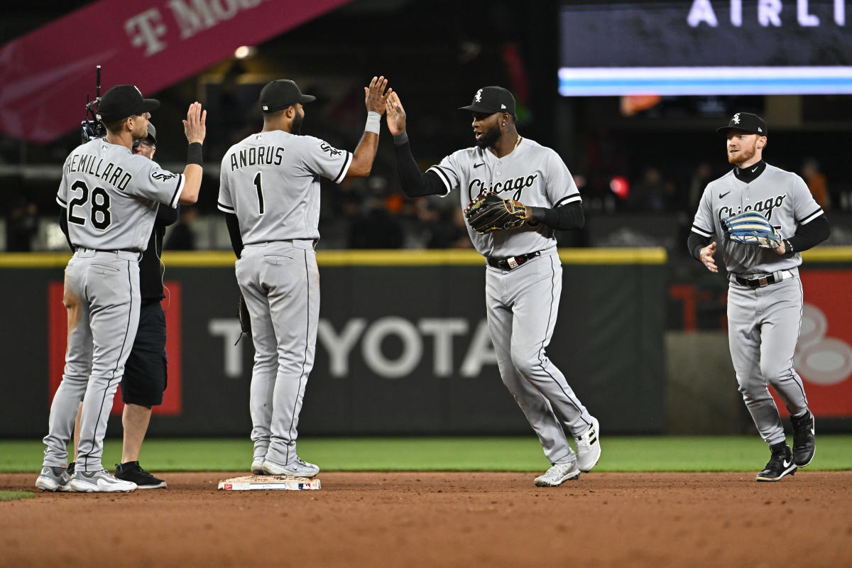 White Sox Star Abreu Welcomes Opponents as Family