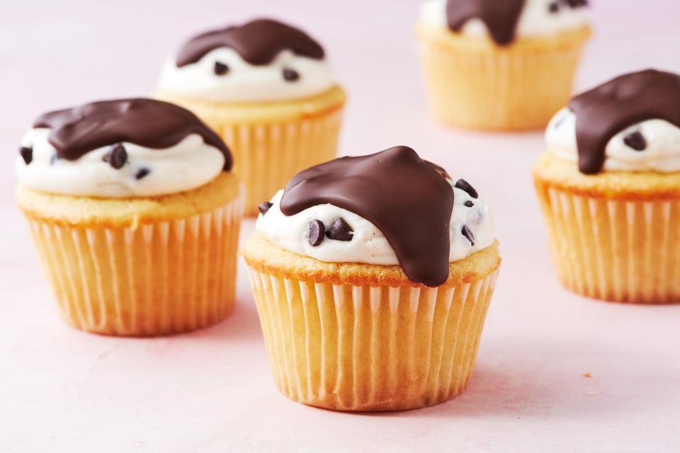 20 Cupcake Recipes For The Sweetest Mother's Day Ever