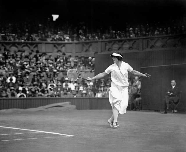 Helen Wills Moody playing at Wimbledon