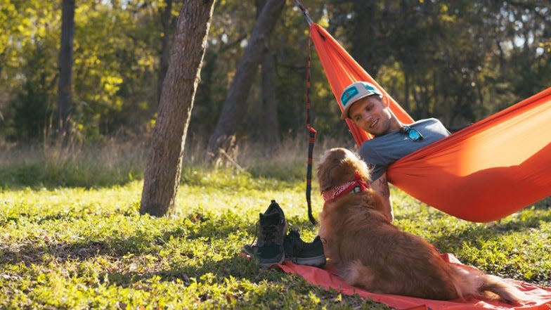 This double hammock allows you and a parter to relax, anywhere.